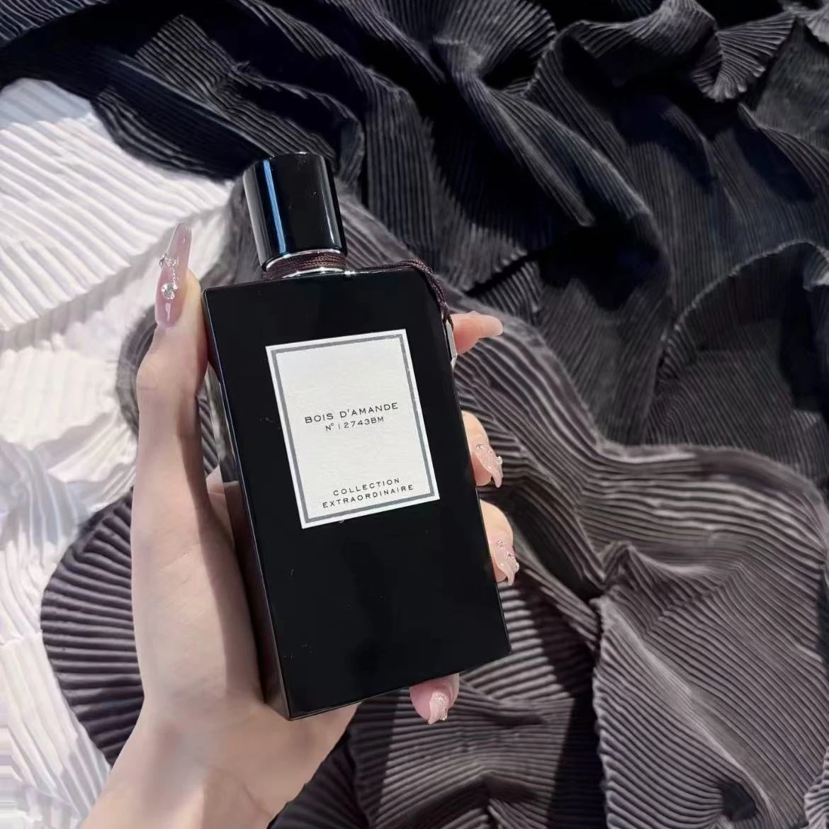 75ml High-end Luxury Perfume with long-lasting fragrance featuring a hint of sweetness exuding unique charm in social settings