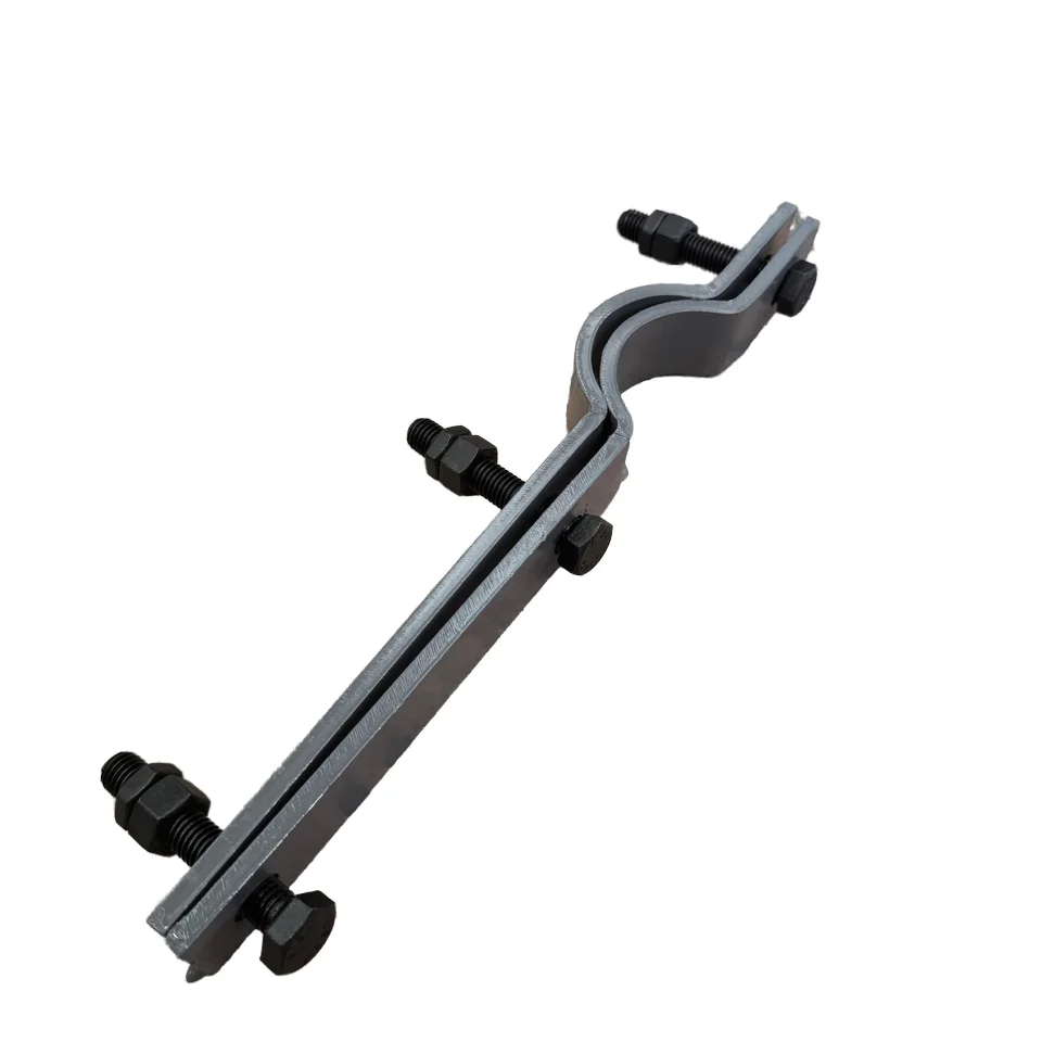 Efficient Piping and Maintenance Spray Surface Treatment Products Essential Heavy Duty Three Bolt Pipe Clamps