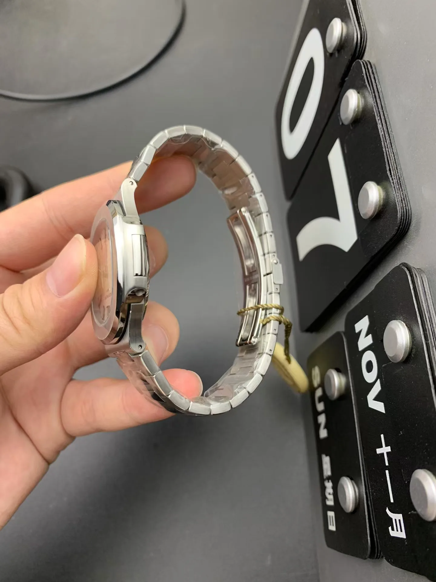 ساعة يد بحركة ميكانيكية أوتوماتيكية للرجال من سلسلة Parrot من العلامة التجارية الفاخرة باللون الأبيض مقاومة للماء من الفولاذ المقاوم للصدأ مع أعمال كاجوال 40 ملم