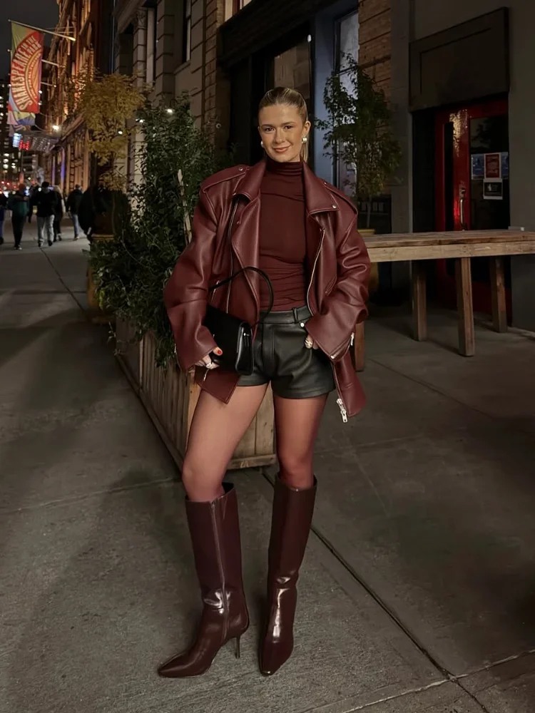 여성 레트로 레드 라펠 가죽 재킷 패션 솔리드 풀 슬리브 지퍼 포켓 오버사이즈 재킷 여성 시크 하이스트리트 아우터웨어