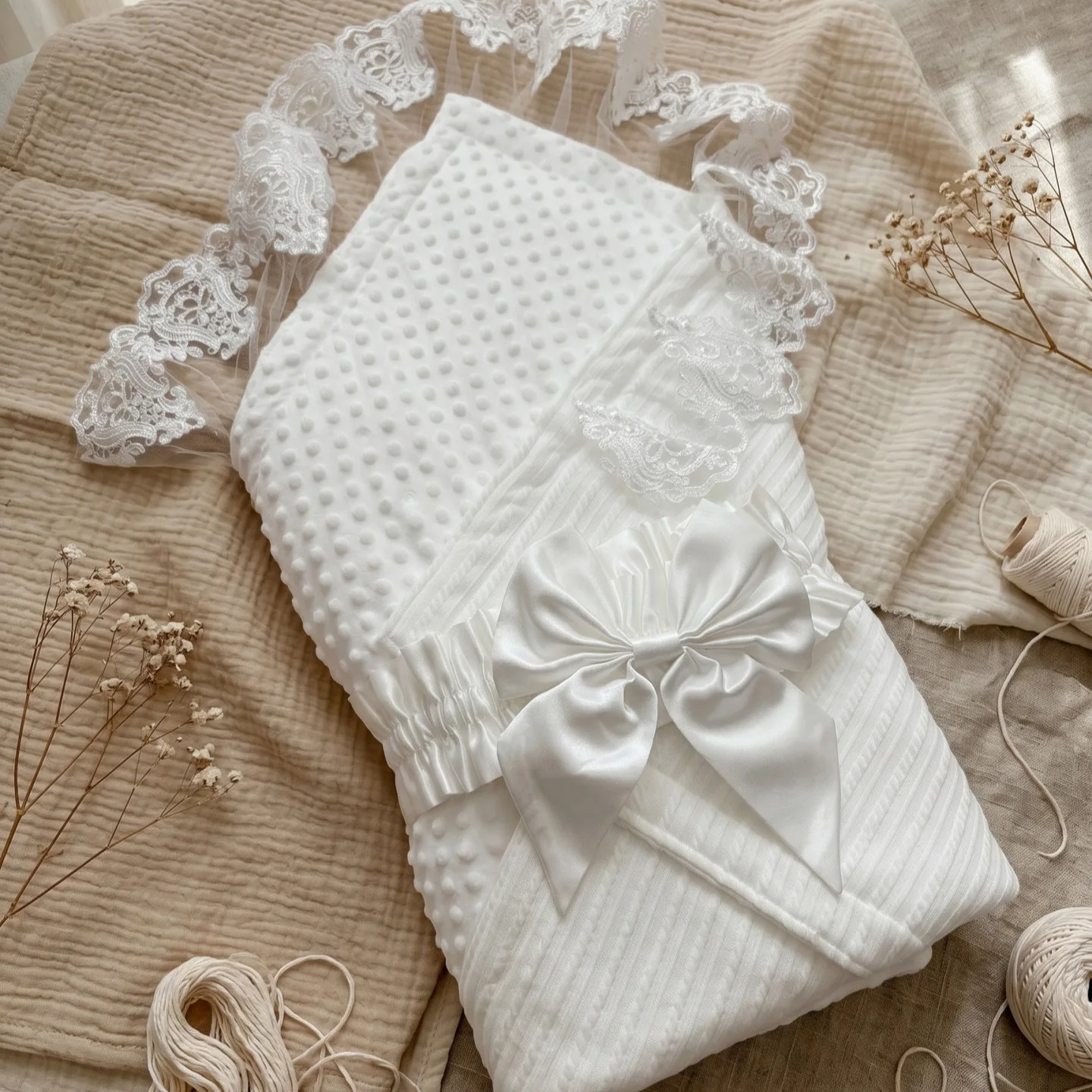 manta-de-encaje-blanco-para-bebe-con-lazo-forro-de-minky-con-puntos-suave-y-transpirable-manta-envolvente-para-bebe-accesorio-para-fotos-de-recien-nacidos