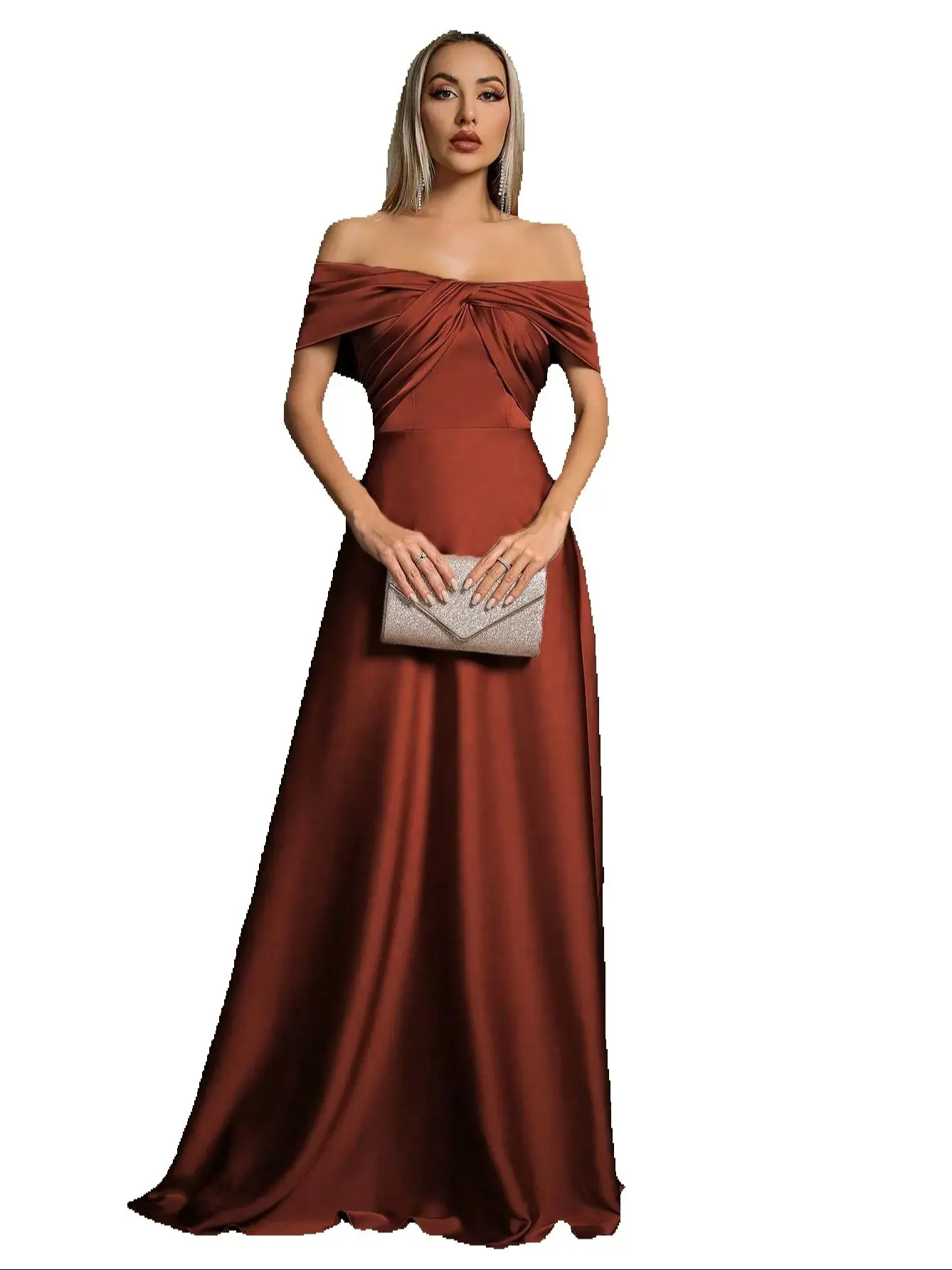 

Сексуальное длинное вечернее платье с открытой спиной и рюшами на плечах