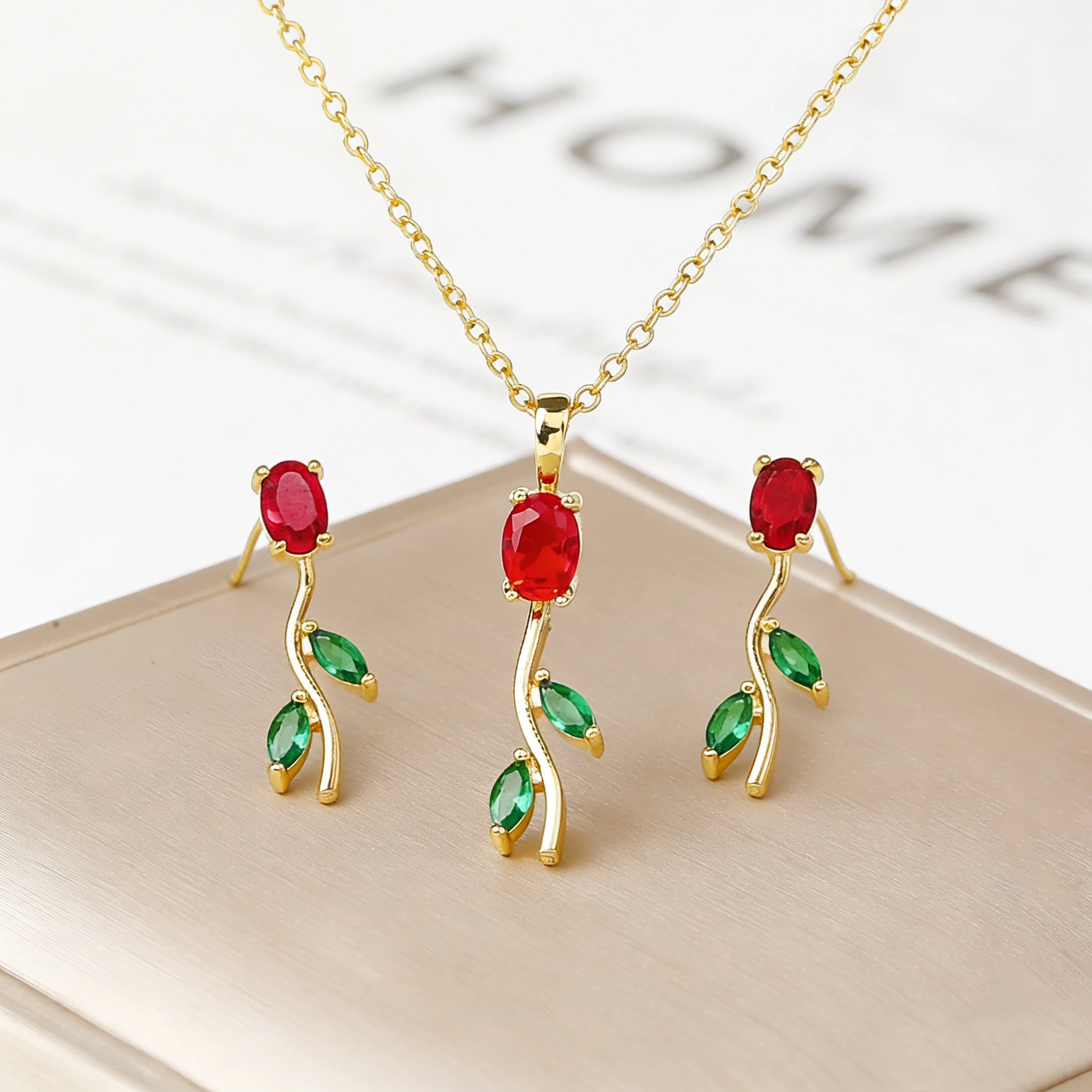 2PCS Shiny Crystal Zircon Rose Flower Earrings Necklace Tulip Jewelry Set Elegant for Women Girls New Trend Party Jewelry Gift