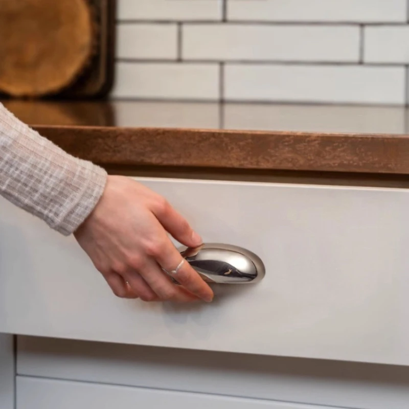 

Medieval Cabinet Pulls Cabinet Door Drawer Wardrobe Brass Handle Furniture Hardware Titanium Silver Semicircular Shell