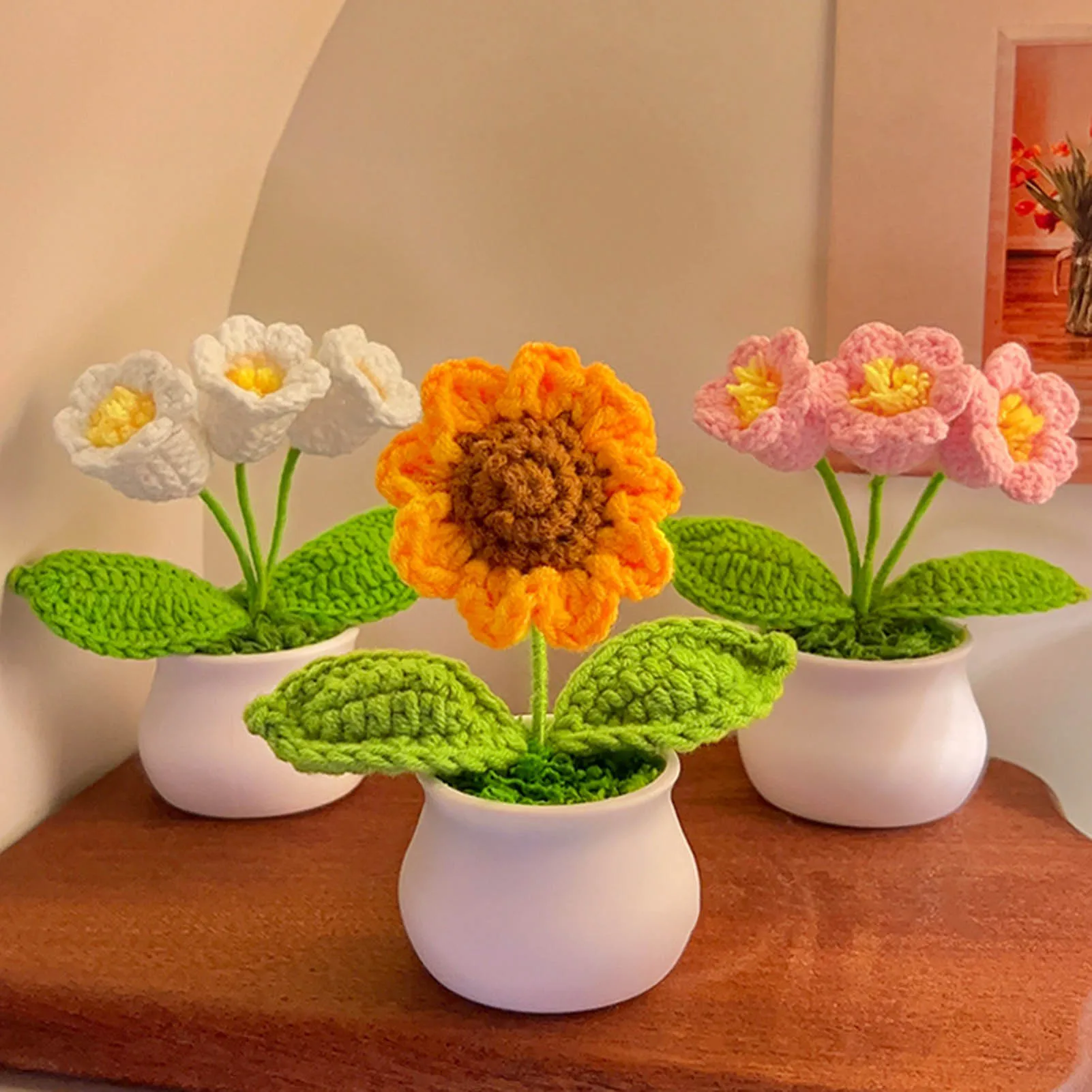 Handgefertigter gehäkelter Sonnenblumenstrauß, Auto-Innendekoration, Stricken, Topfblume, kreatives Handwerk, Geburtstagsgeschenk für Frauen und Kinder – Detail 4