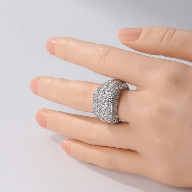 Luxuriöser Micro-Pavé-Ring mit weißen Zirkonia für Damen, ästhetisch silberfarben, geometrisches Design, für den Alltag, Partyschmuck, Jubiläumsgeschenk – Detail 4