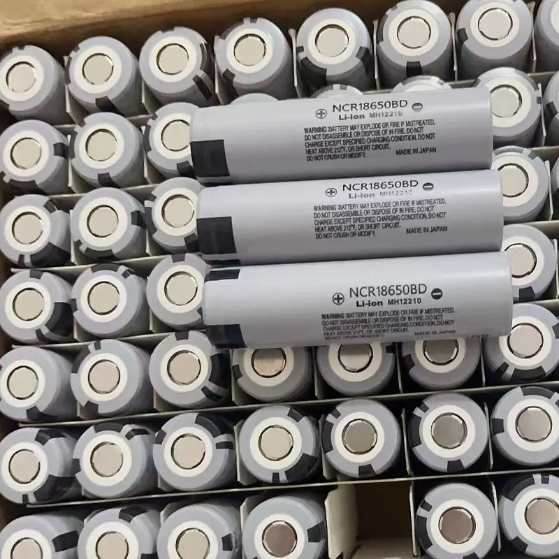 3.7V 18650 Lithium Battery with Large Capacity of 3200, Rechargeable High - Power Flashlight Power Cell for Panasonic NCR18650BD
