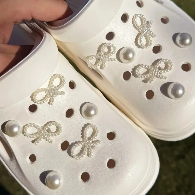 Designer Quality DIY Hole Shoe Charms Set with Sweet Pearl And String Bow Garden Shoe Decorations for Girls Gift
