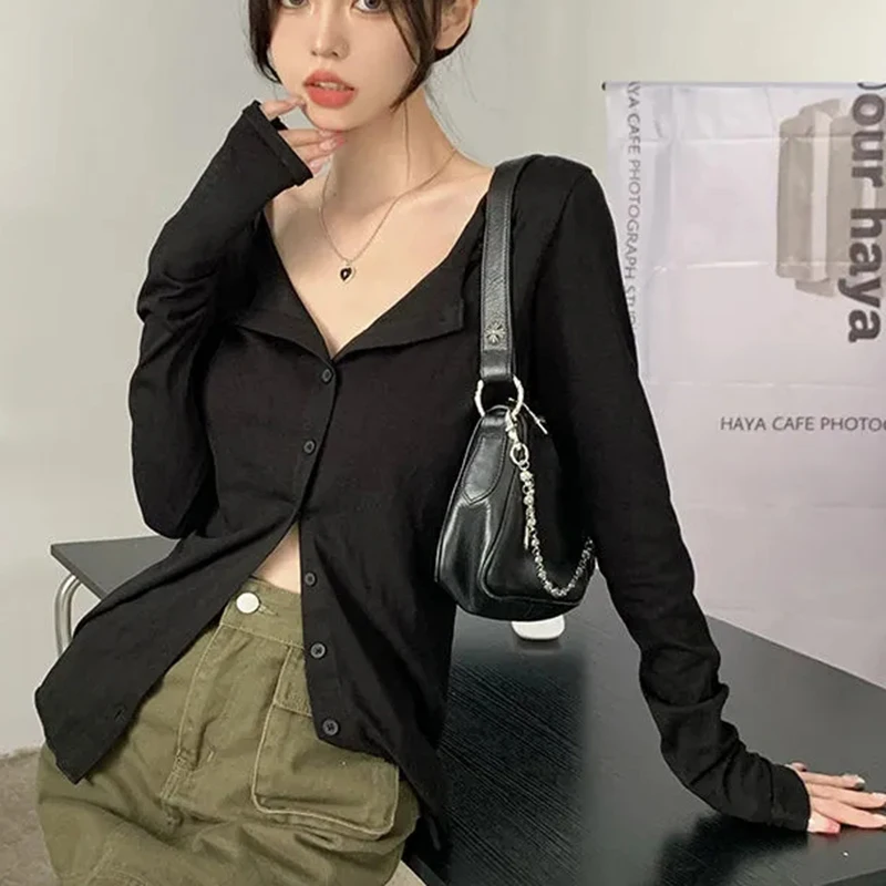 Gidyq Casual Women Coffee Color T Shirts Fashion All Match Female Button Y2K Long Sleeve Tops Harajuku Slim Korean Tees