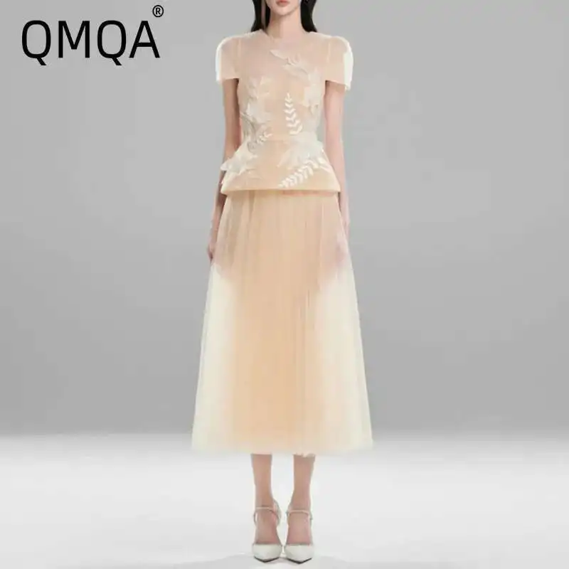 

QMQA Fashion Women's Niche 2 Piece Sets Short Sleeve Embroidery Top High Waist A-line Mesh Pleated Skirt Sets 2025 New QM332