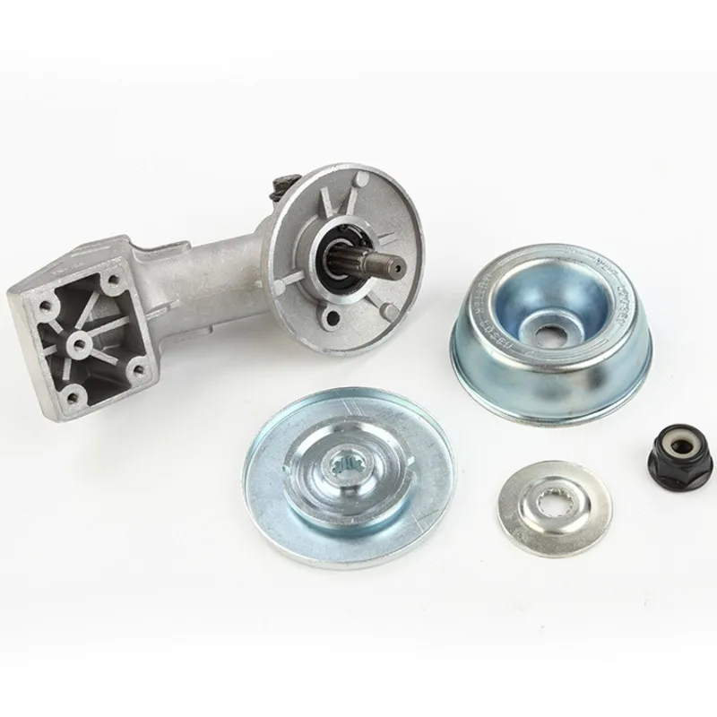 

Редуктор для газонокосилки, новый и б/у, подходит для садового и бытового использования, износостойкий и долговечный.