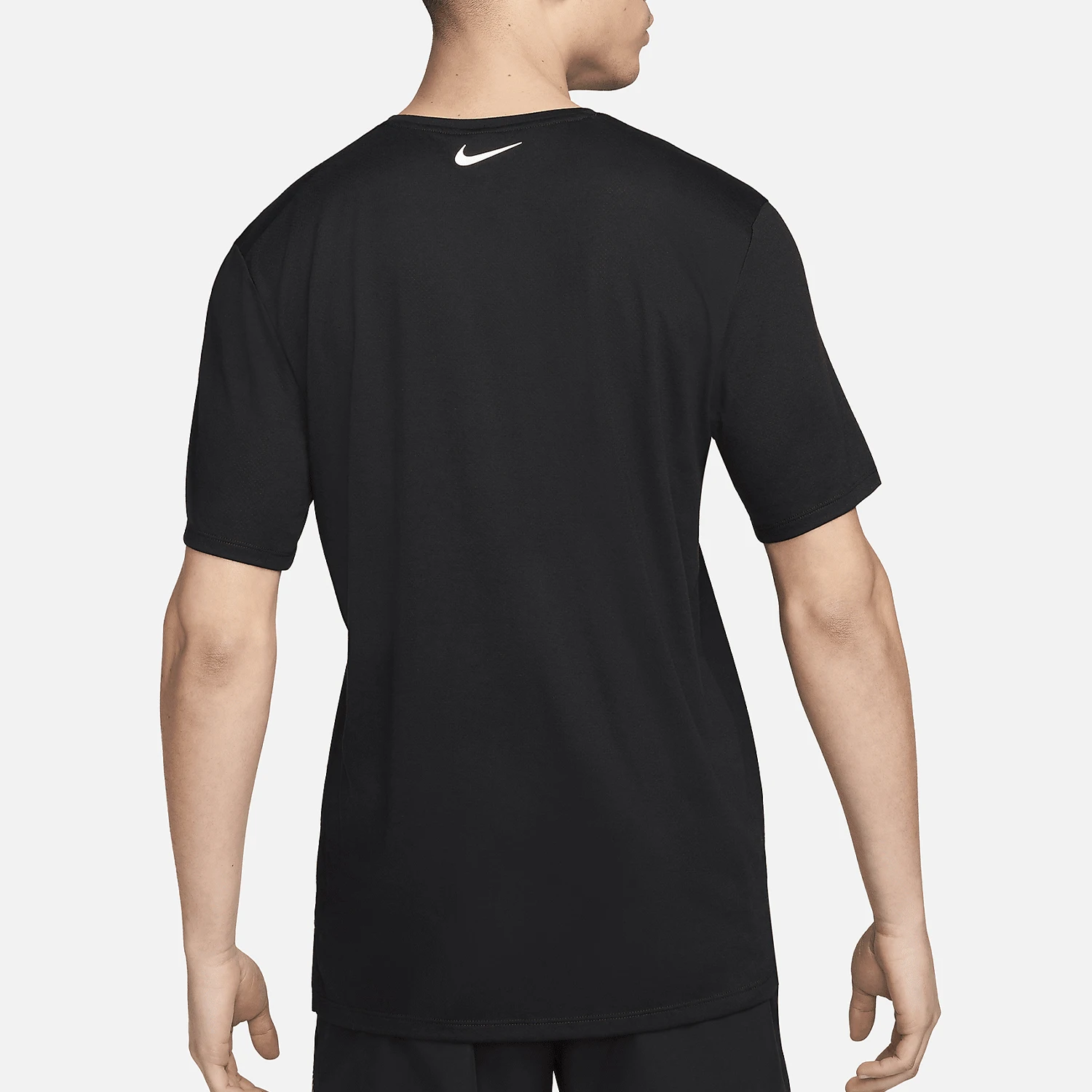 تي شيرت الجري Nike Official Authentic Rise 365 Run Energy للرجال FN3997-010
