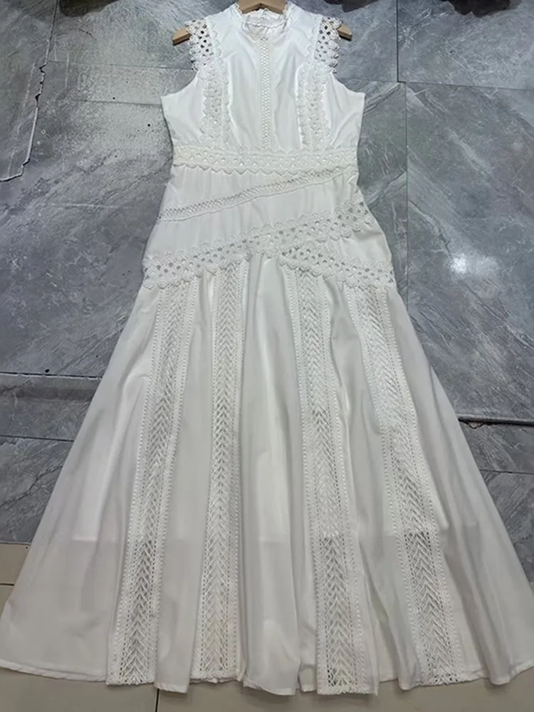 فستان طويل أبيض أنيق للنساء مثير بدون أكمام وياقة واقفة فساتين مجوفة موضة صيف 2025 فستان حفلات الأعياد