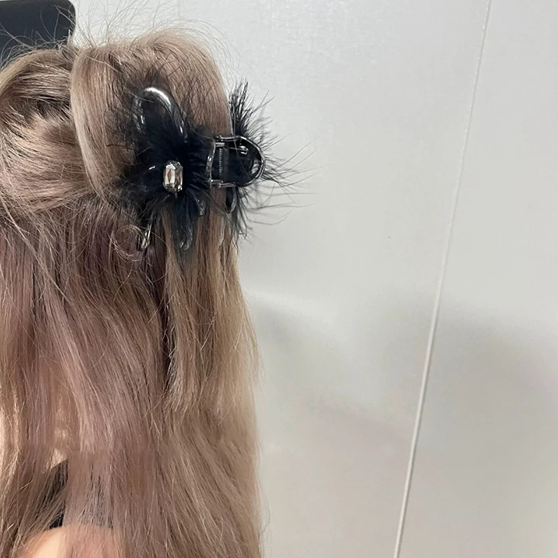 Novo preto pena de avestruz grampo de cabelo menina hairpin macio pena garras de cabelo tubarão clipe acessórios feminino acessórios para o cabelo headwear