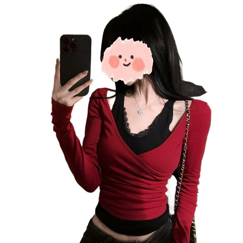 

Contrasting Fake Two V-neck Sexy Lace Pleats Slim and Thin Korean Version Retro High Street Long-sleeved T-shirt, Exquisite Top