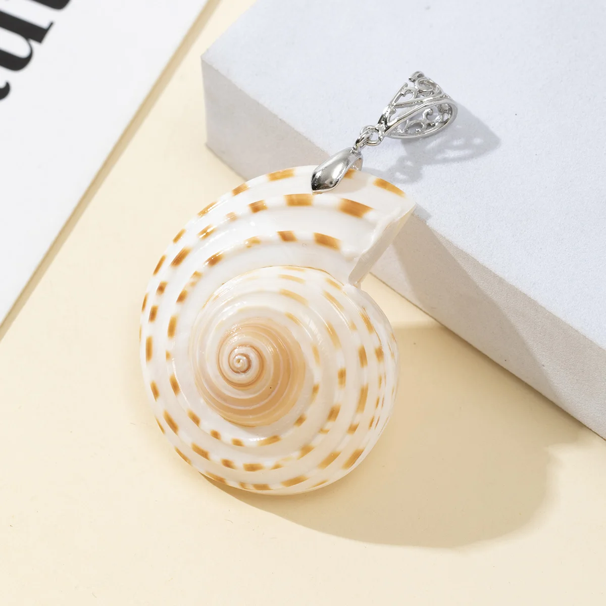 1pc Natural Shell Pendant Conch Shell Shape Semi-Finished Charms for Jewelry Making Supplies DIY Necklace Earrings Accessories