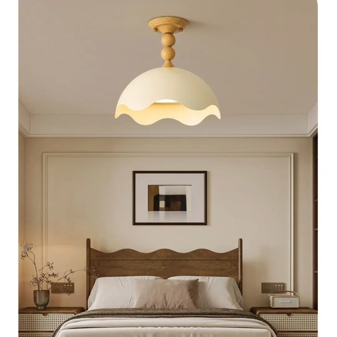 クリエイティブな木製スタイルの卵殻天井ランプ、フレンチクリームスタイルの寝室ランプ、新しいデザイナーヴィンテージルームランプ