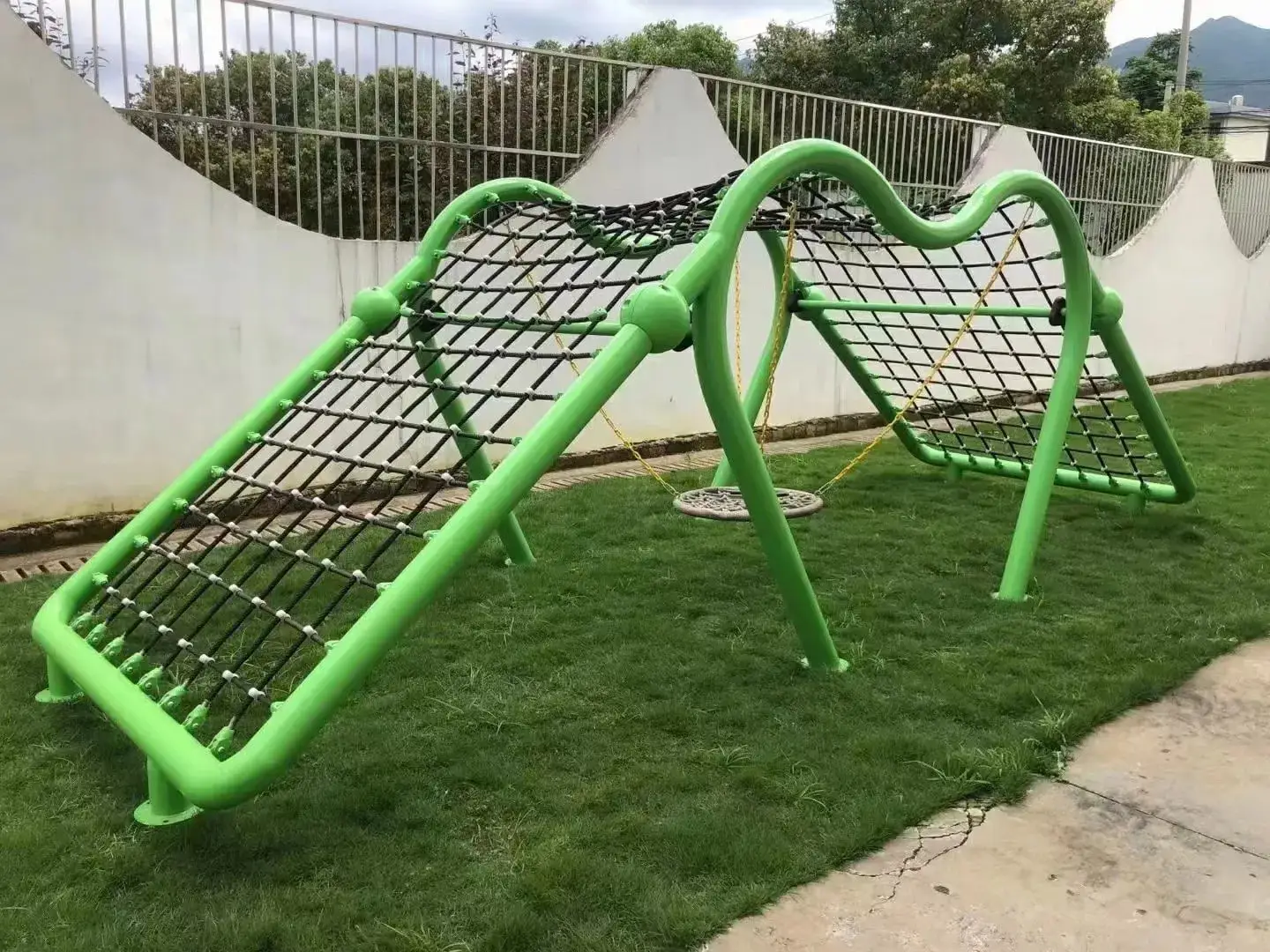 Outdoor Kids Rope Climbing Frame Seesaw Durable Metal Rope Playground Equipment for Kindergarten School Garden Customizable Logo
