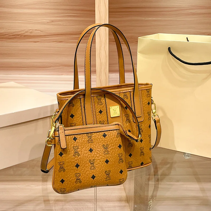 

Luxury Designer Diaper Bag for Women Crossbody Handbag Elegant Leather Tote Minimalist Vintage Large Capacity Bag