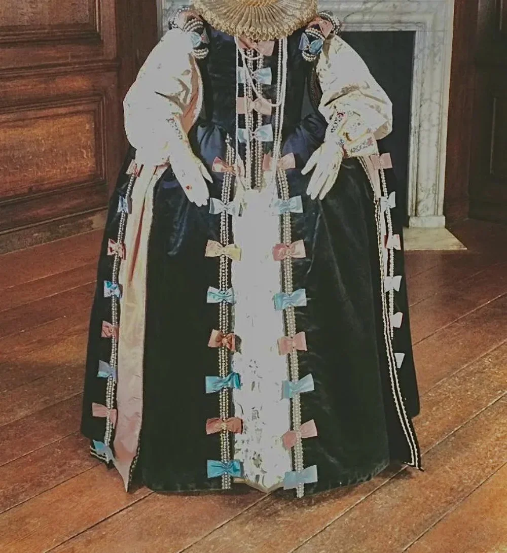 Tudor Elizabethan Queen Costume Historical Royal Court Noble Marie Antoinette Ball Gown Gorgeous Luxury Robe la Francaise Dress
