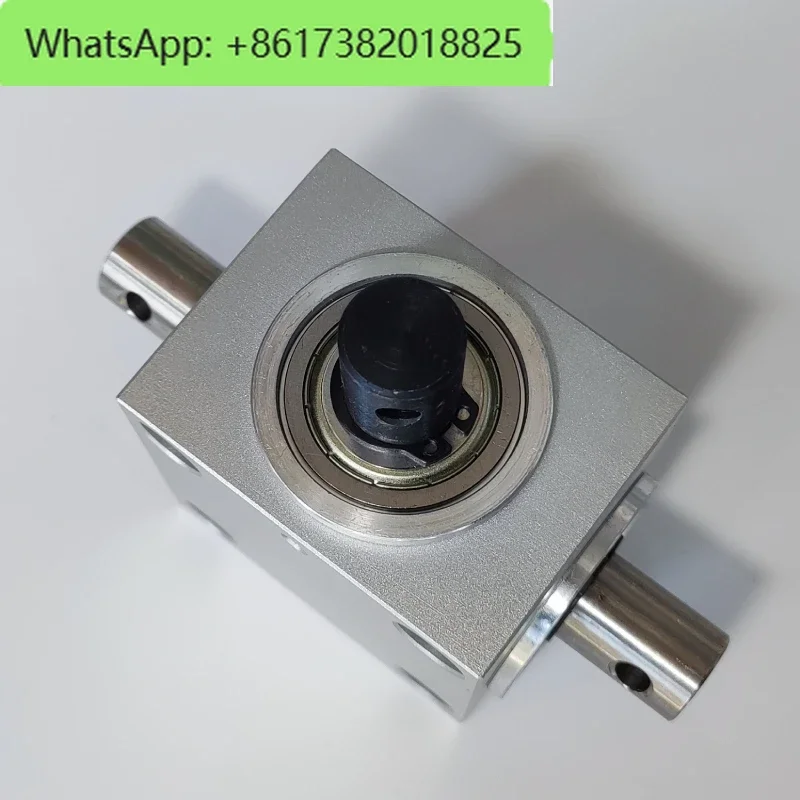 

Horizontal right angle steering gear 90 degree commutator, side mounted