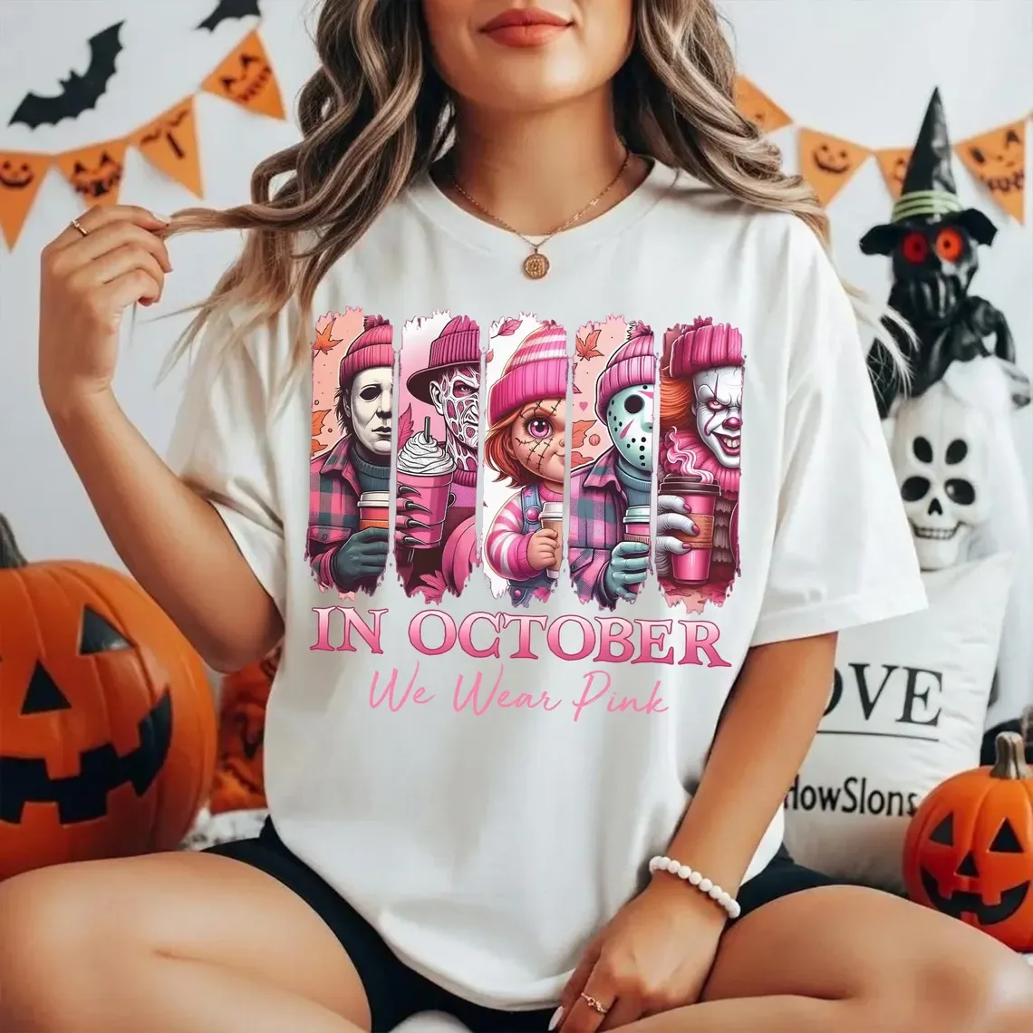 في أكتوبر نرتدي تي شيرت Pink Friends Horror Movie Killers مطبوع تي شيرت نسائي فضفاض بأكمام قصيرة ورقبة مستديرة