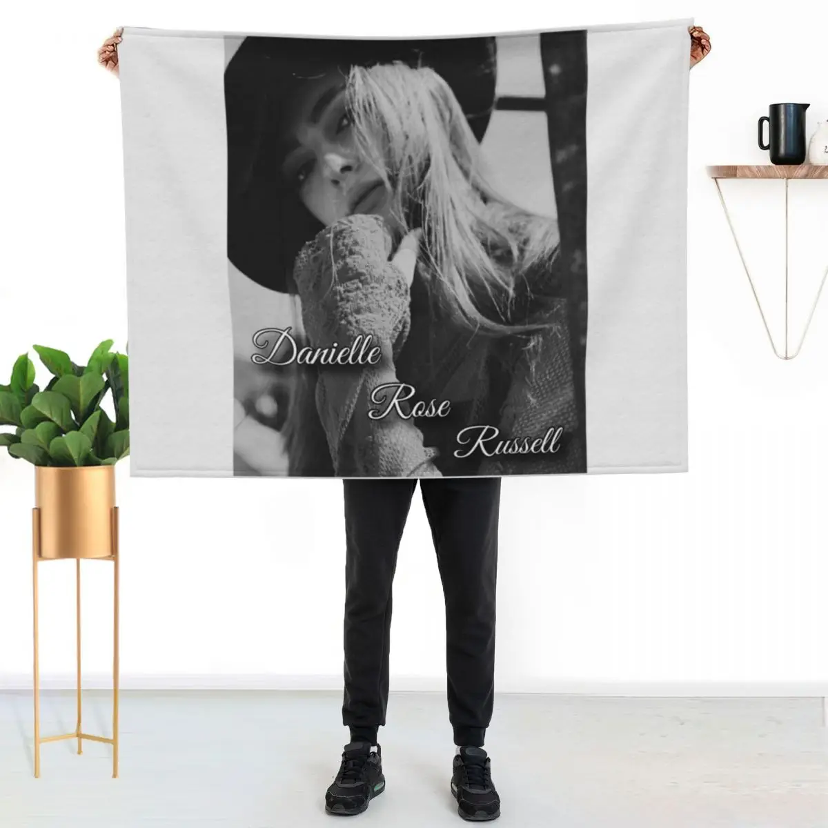 Danielle Rose Russell - Hope Mikaelson Throw Blanket Weighted Hairy funny gift Luxury Thicken Cute Plaid Soft Plaid Blankets