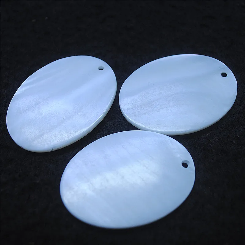 4PCS Nature White Shell Pendants Mother Of Pearl Oval Shape Good Quality 40X30MM Thickness 2MM For Women\'s Pendants Making Parts