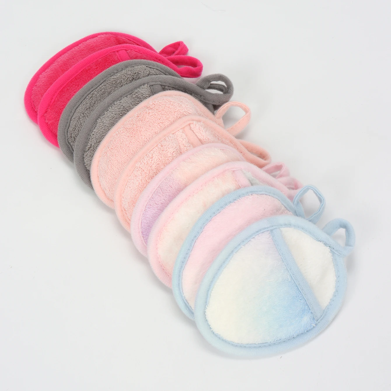 ถุงมือและผ้าเช็ดหน้า 3/6 ชิ้น + ถุงตาข่ายทำความสะอาด สามารถใช้สำหรับทำความสะอาดผิวหน้า เหมาะสำหรับทุกสภาพผิว