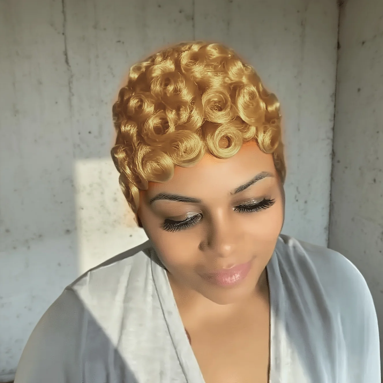 

Короткие кудрявые парики Pixixe для женщин, многослойные парики в стиле пикси из бразильских натуральных волос, полностью машинной работы