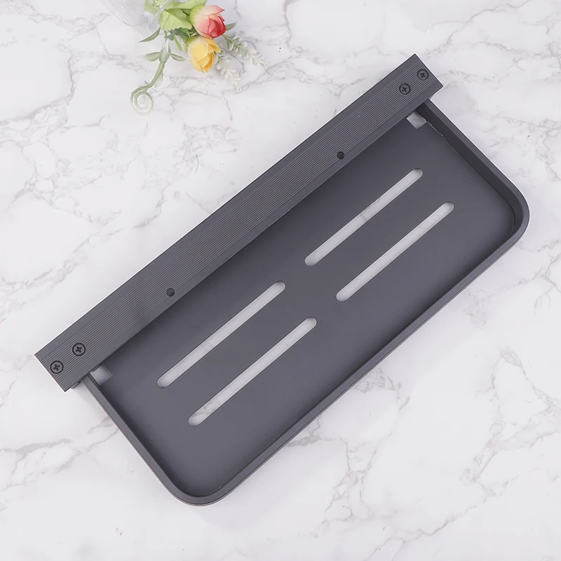 يتم استخدام الأرفف القابلة للطي المصنوعة من الألومنيوم RV للتخزين على الحائط في RVs والمعسكرات وتوفير المساحة في RVs