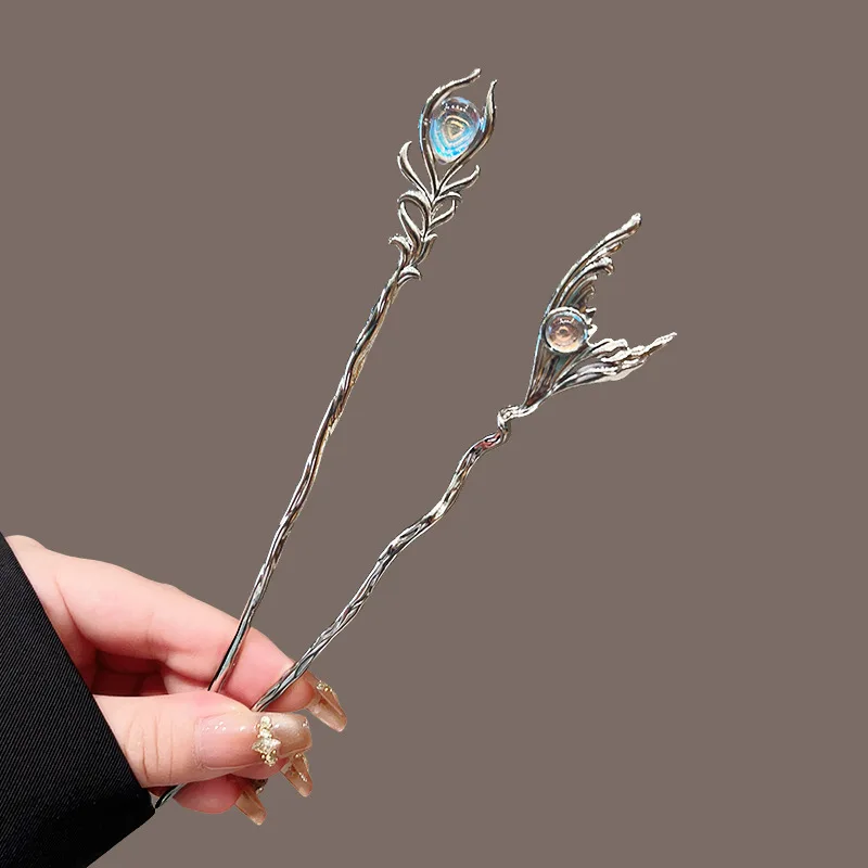 دبوس شعر نسائي جديد من حجر ضوء القمر على الطراز الصيني لعام 2025، غطاء رأس معدني سائل على شكل فراشة على الطراز القديم #2