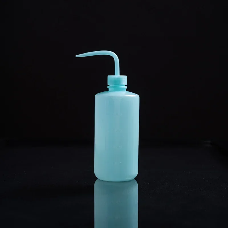 Plastic Squeeze Bottle 250ml Washing Squirt Tattoo Chemistry Lab Gardening Clean Eyelash Extension Makeup Supplies 1pcs