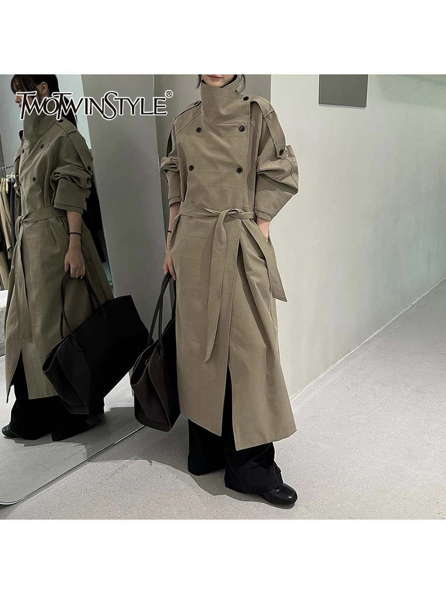 

TWOTWINSTYLE Свободные модные плащи на шнуровке для женщин с воротником-стойкой и длинными рукавами в стиле пэчворк на пуговицах Тренч Fema;e Одежда Новинка