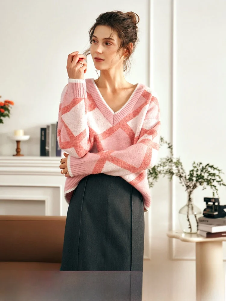 

Pink Knitted Sweater Women's Autumn Winter Ele Soft Faion Attention-abbing Lazy Flower Embroidery Loose Fit V-Ne Lo...