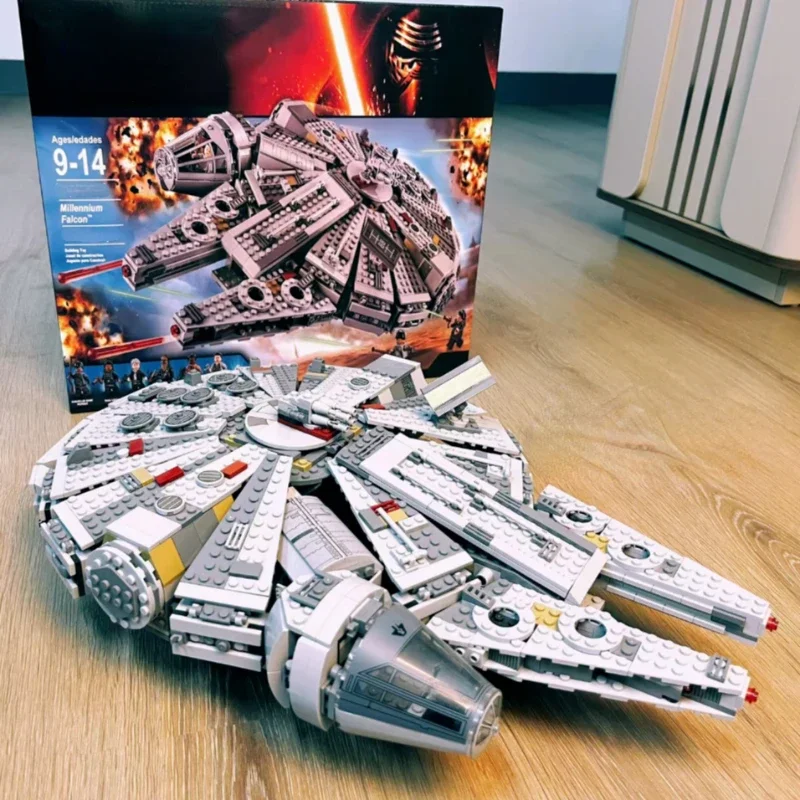 New Spaceship Bricks Stars Fighter Space For Millennium Set Falcon Ship 75105 Model Building Blocks Kit Toys For Children