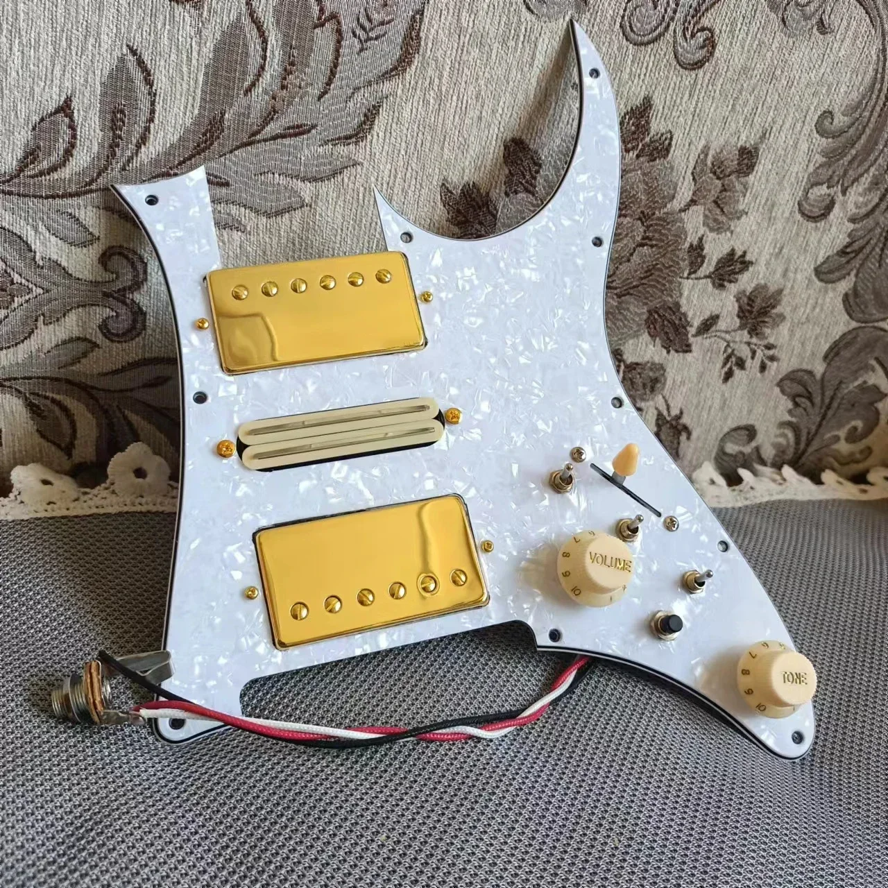 Upgrade Prewired HSH RG Pickguard Loaded Gold WVC Alnico V Pickup Set Multi Switch Split Coil Humbucker Pickups Wiring Harness