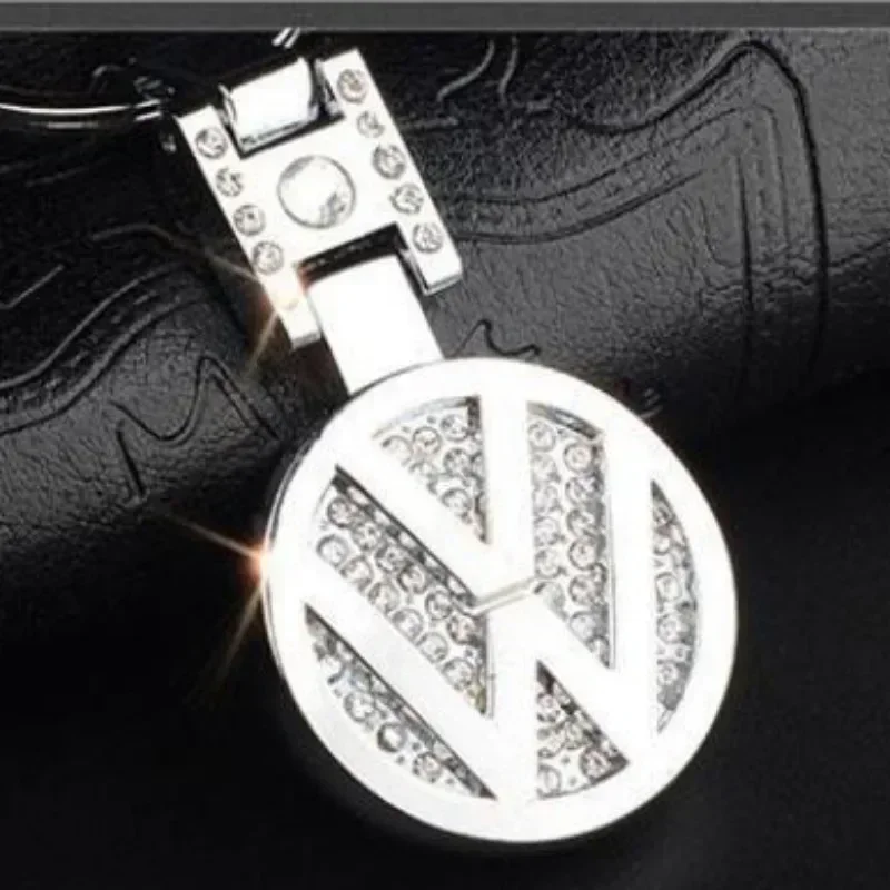 Diamond Key Ring Car Logo Keychian for Volkswagen Polo Bora Sagitar Golf Passat Touareg Tiguan Sharan Lavida T-CROSS Key Holder