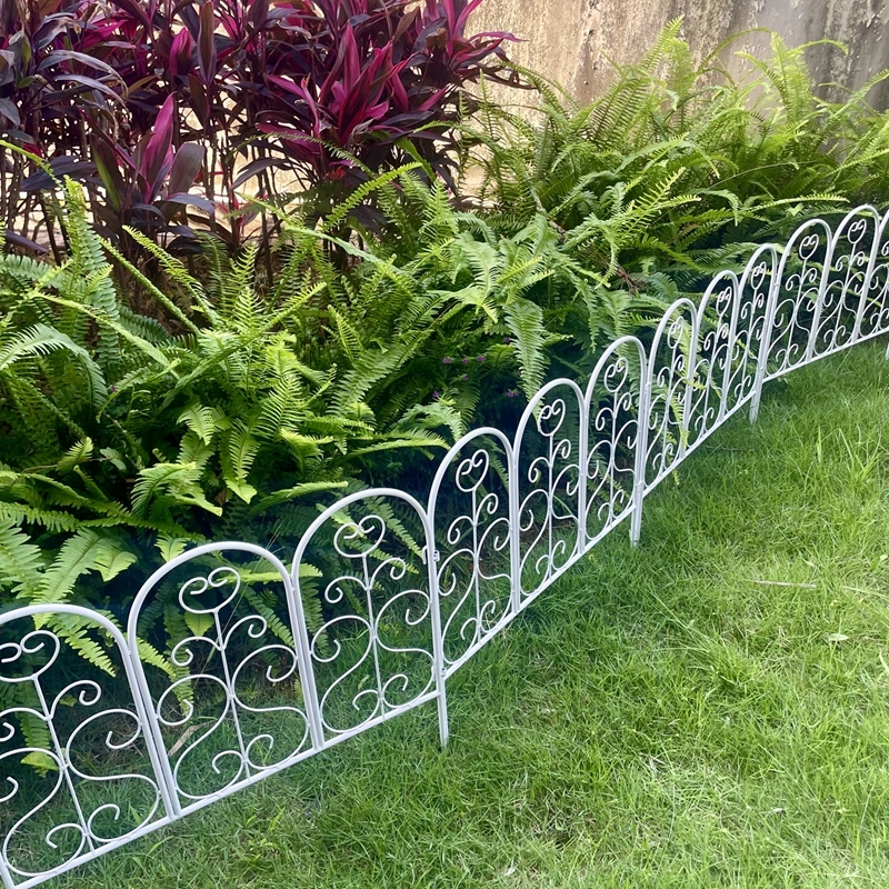 

European Style Horticultural Fence Mesh Iron Courtyard Low Guard Rail Balcony Lawn Fence Flower and Green Plant Garden Fencing
