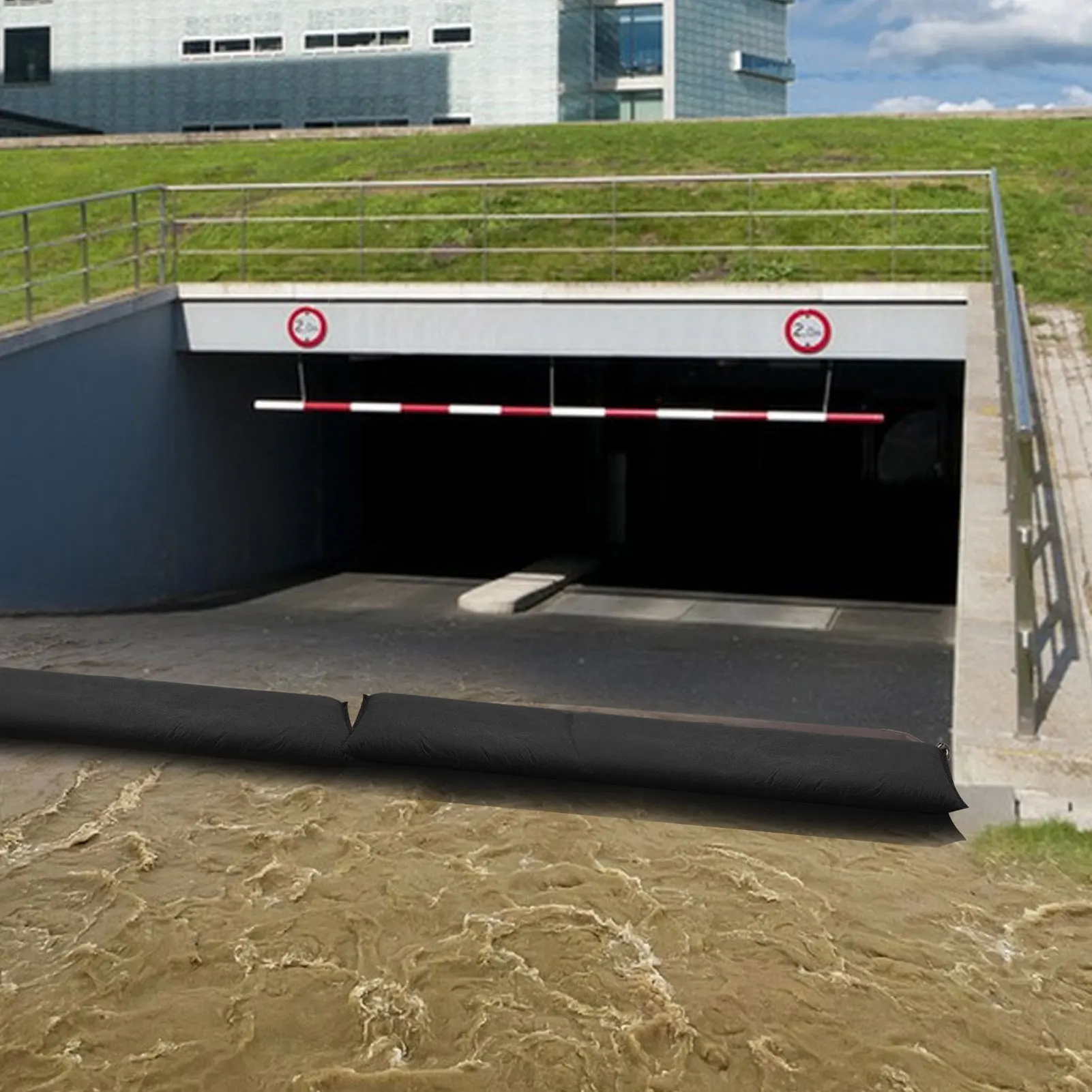 2Pcs Flood Barriers Nonwoven Absorbent Resin Water Absorbent Expansion Bag Reusable Dam Bag for Garage Basement Flood Barriers
