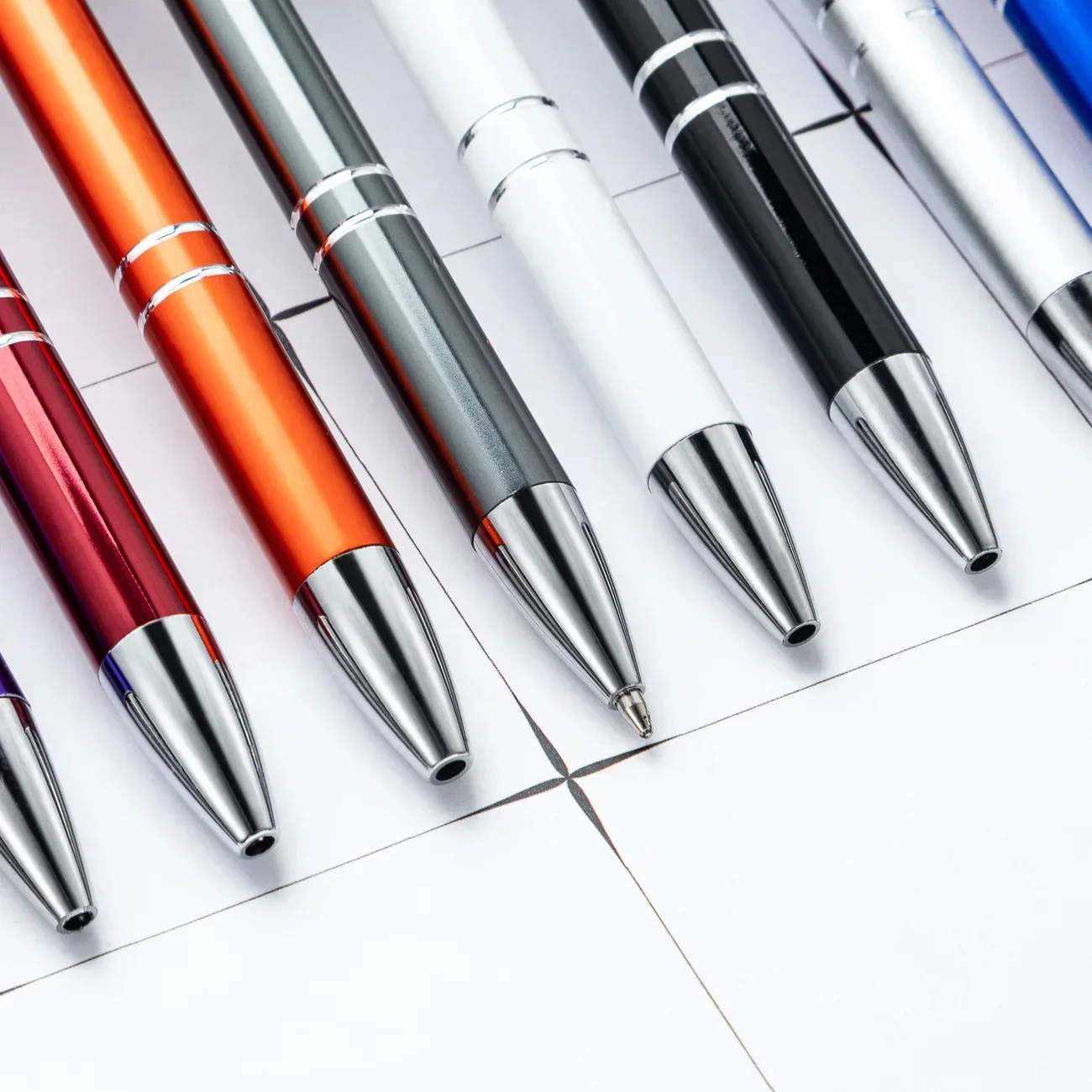 10-100 sztuk/partia Wysokiej jakości czarny metalowy długopis kulkowy 1.0mm Długopisy na prezent Darmowe personalizowane logo — zdjęcie produktu 4
