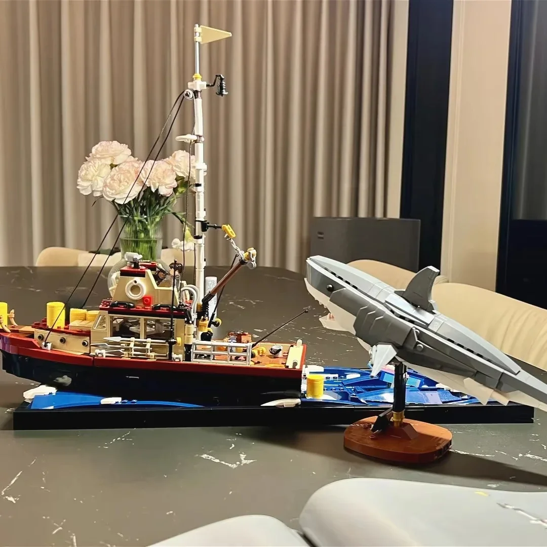 Neue Ideen Jaws Diorama Boot Hai Piratenschiff Bausteine Fischerboot Modell Ziegel Spielzeug