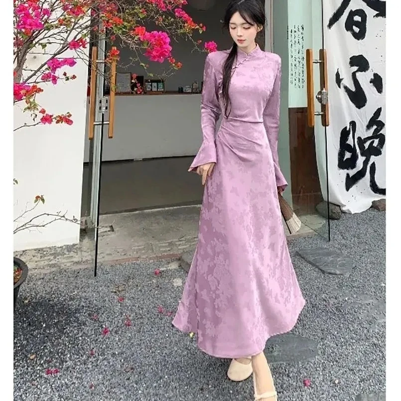 

Новое платье с пряжкой и воротником-стойкой в китайском стиле, затягивающее талию и улучшенное женское платье Qipao, осень 2021, длинная юбка