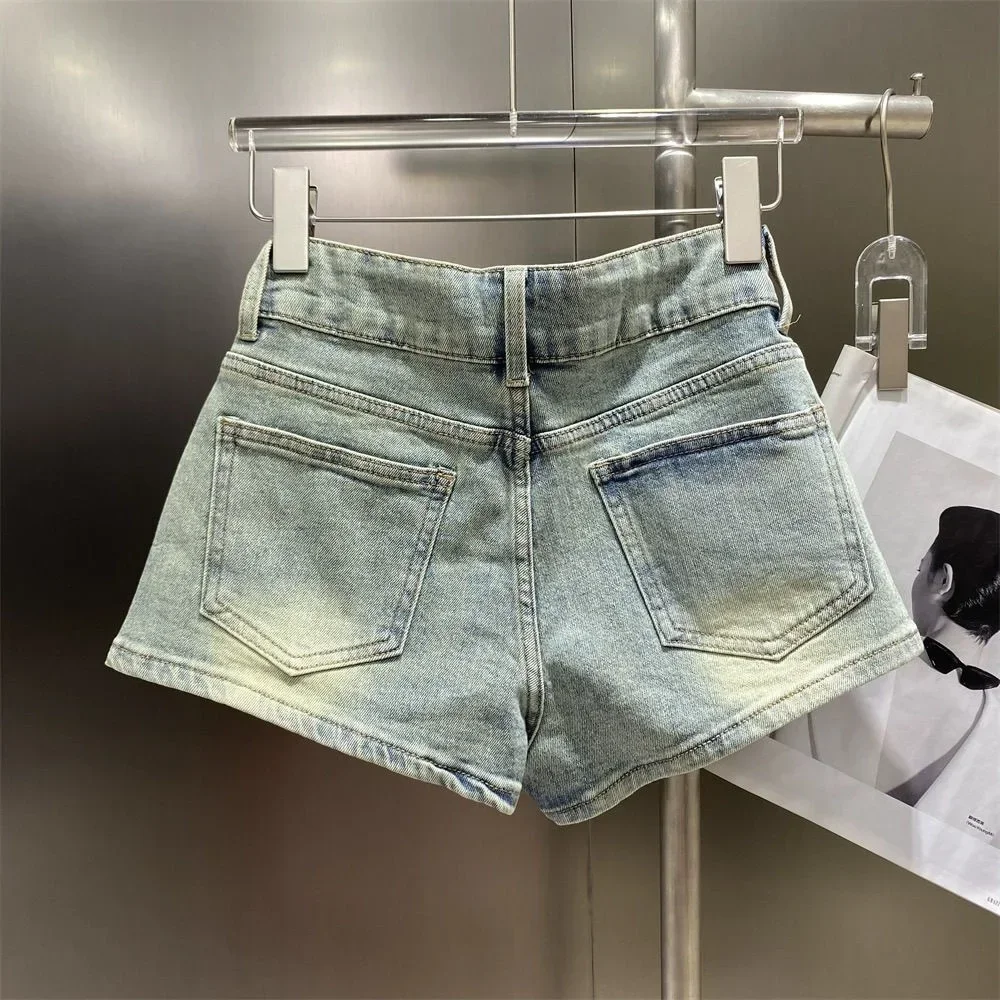 XIZOU American 2024 Summer New Woven Pocket Decoration Washed Water Make Old Spicy Girl Look Slim and Versatile Denim Shorts