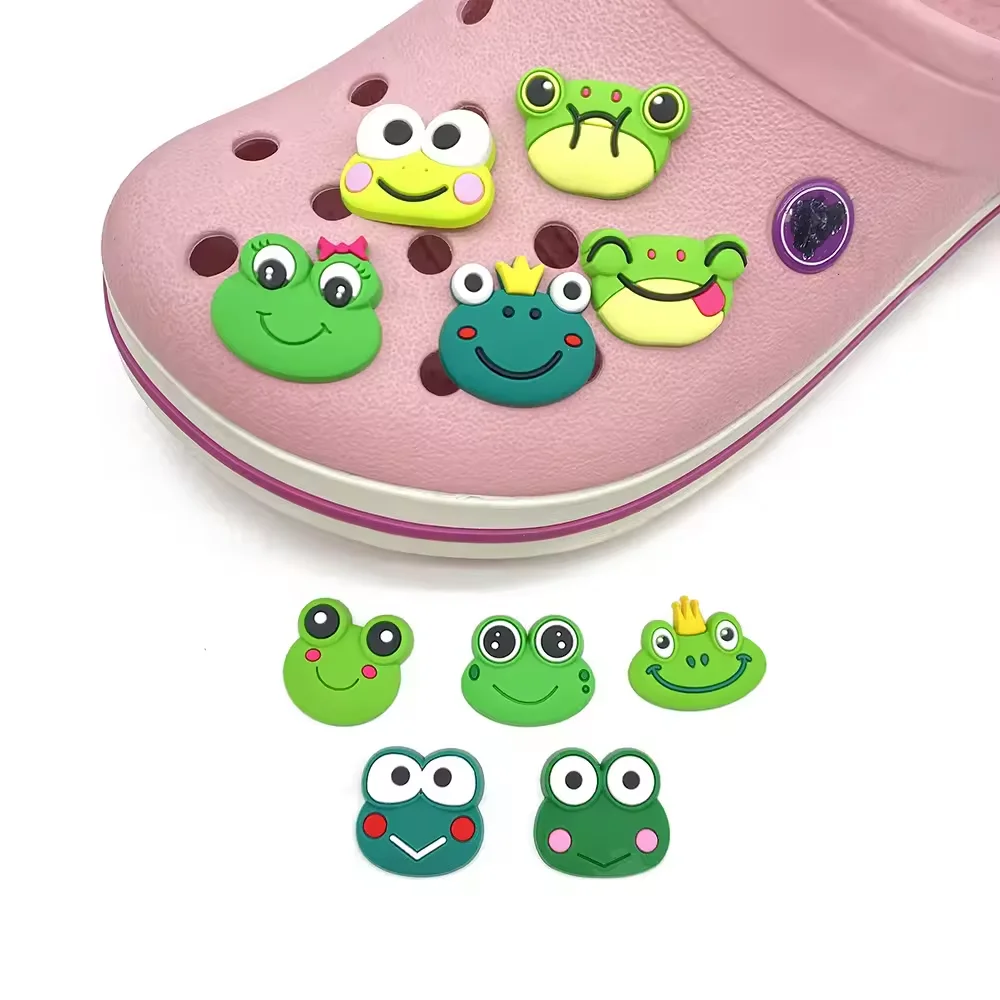 

10pcs Frog Shoe Charms DIY Cartoon Clog Sandal Shoes Accessorie Wristband Hole Slipper Decoration Buckle Parties X-mas Kids Gift