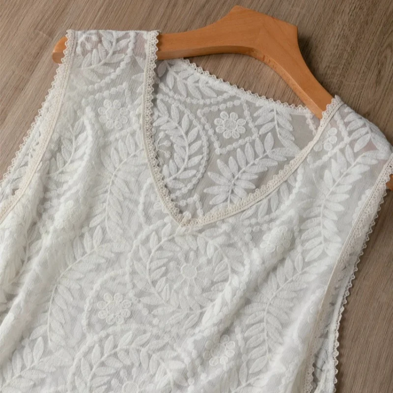 Birdtree, 100% Silk Embroidery Tank Top, Casual Sleeveless V-neck Vest, Women's Georgette Sheer Smock, 2026 Summer New T64036JF