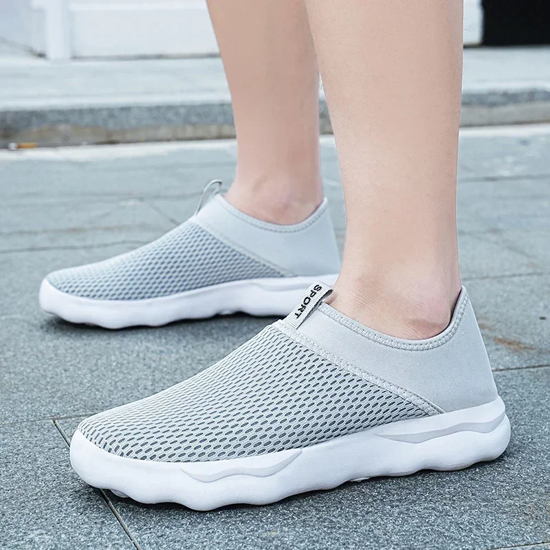 2023 Hot Sale Men's Shoes Slip on Men's Vulcanize Shoes Spring and Autumn Solid Net Cloth Mid Heel Casual Breathable Sneakers