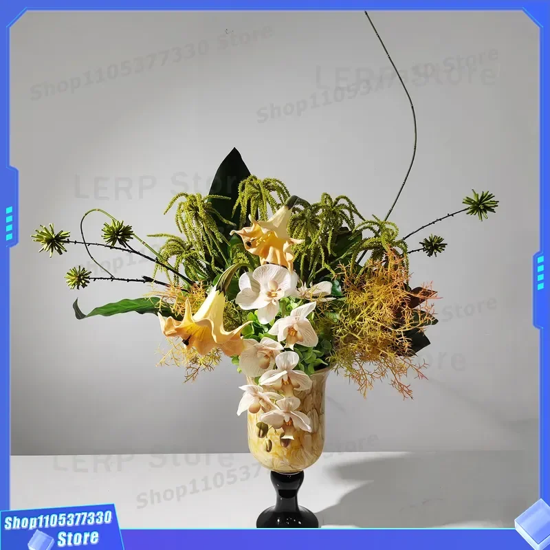 Nordic Light Luxury Modern Simple Vase Artificial Flower Arrangement Personalized Desktop Ornament for Living Room Home Decor