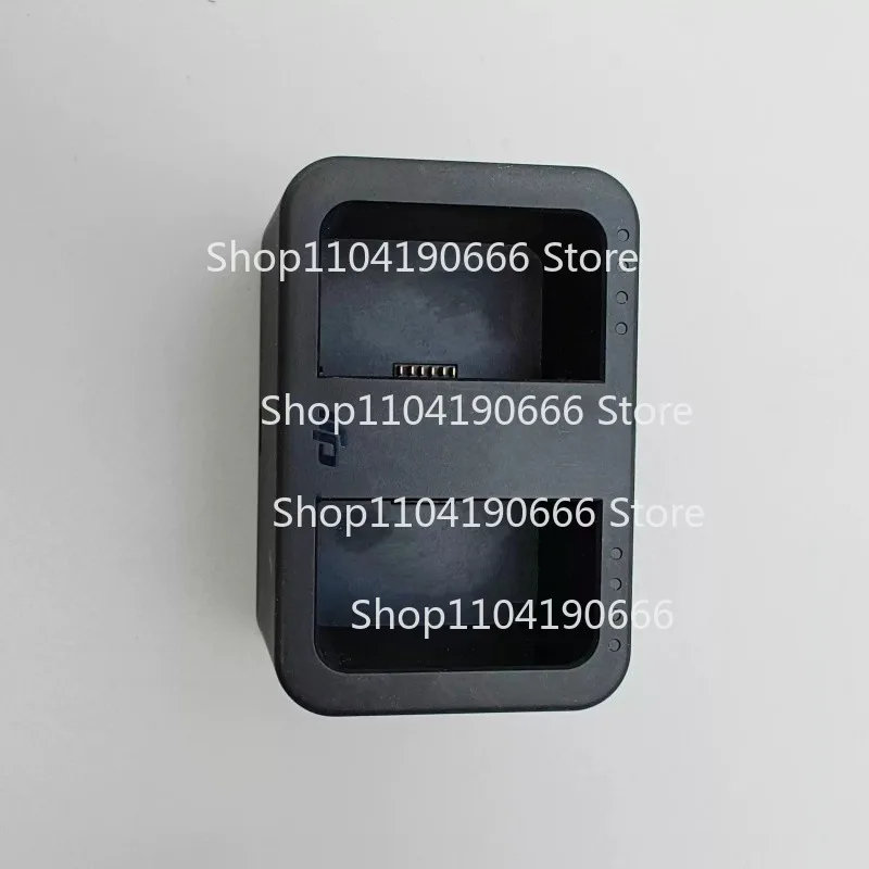 hub-e-caricabatterie-per-telecomando-dji-wb37