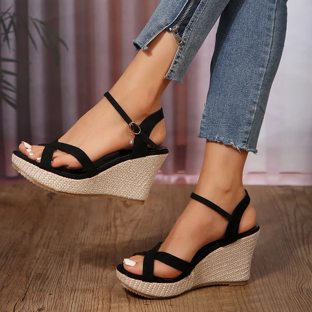 2025 Summer New Women High Heels Cross-designed One-line Buckle Shoes Thick-soled Wedge Heel Fish Mouth Ladies Roman Sandals